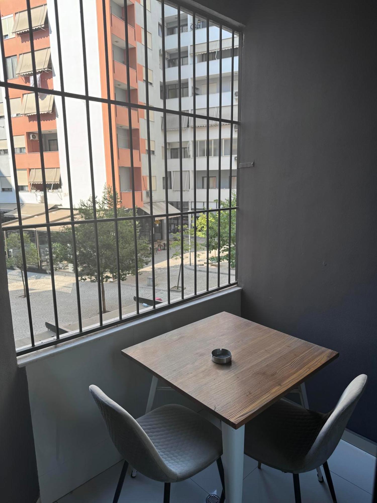 Park Hotel Tirana Yzberishti Exteriör bild