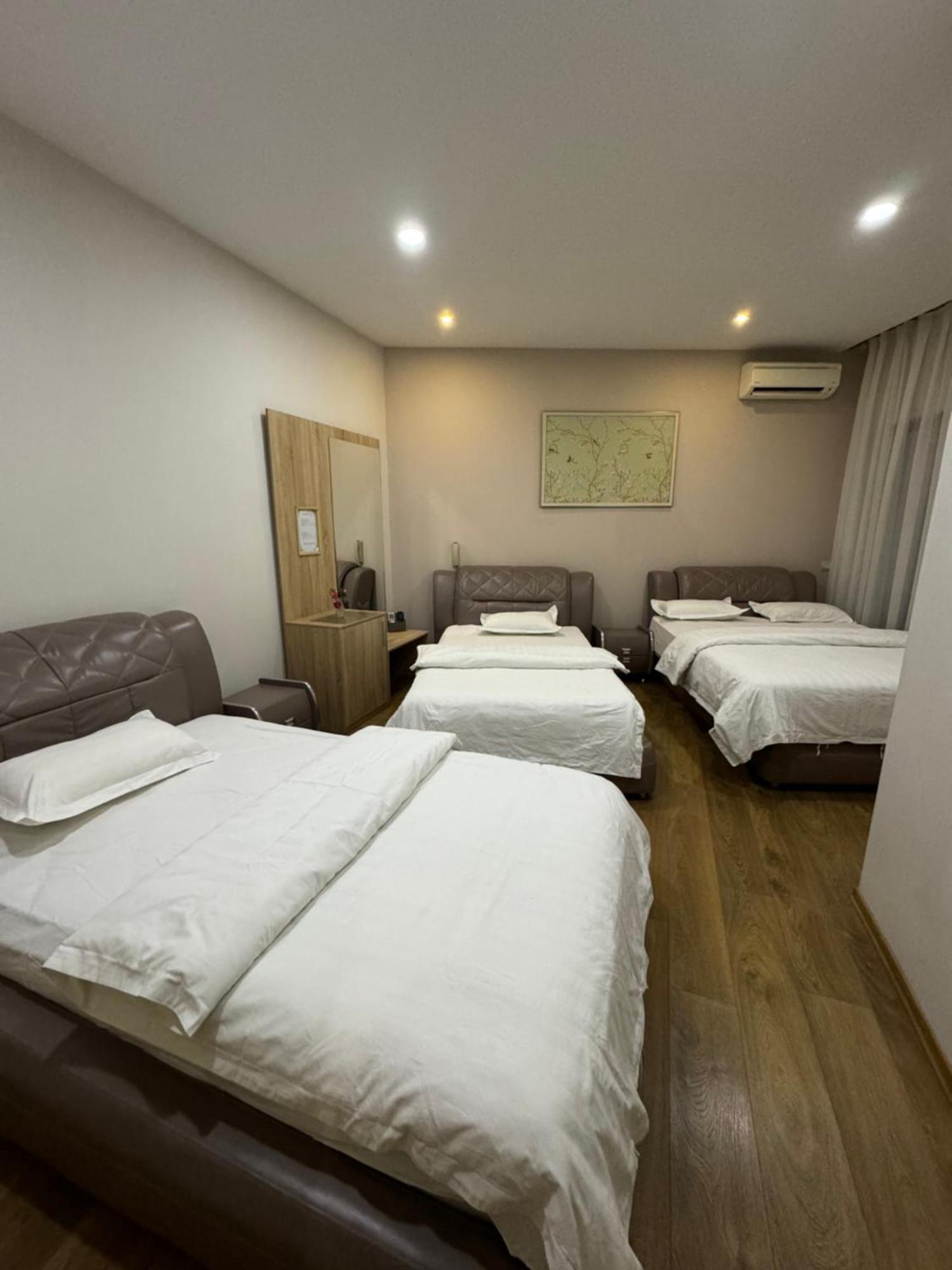 Park Hotel Tirana Yzberishti Exteriör bild