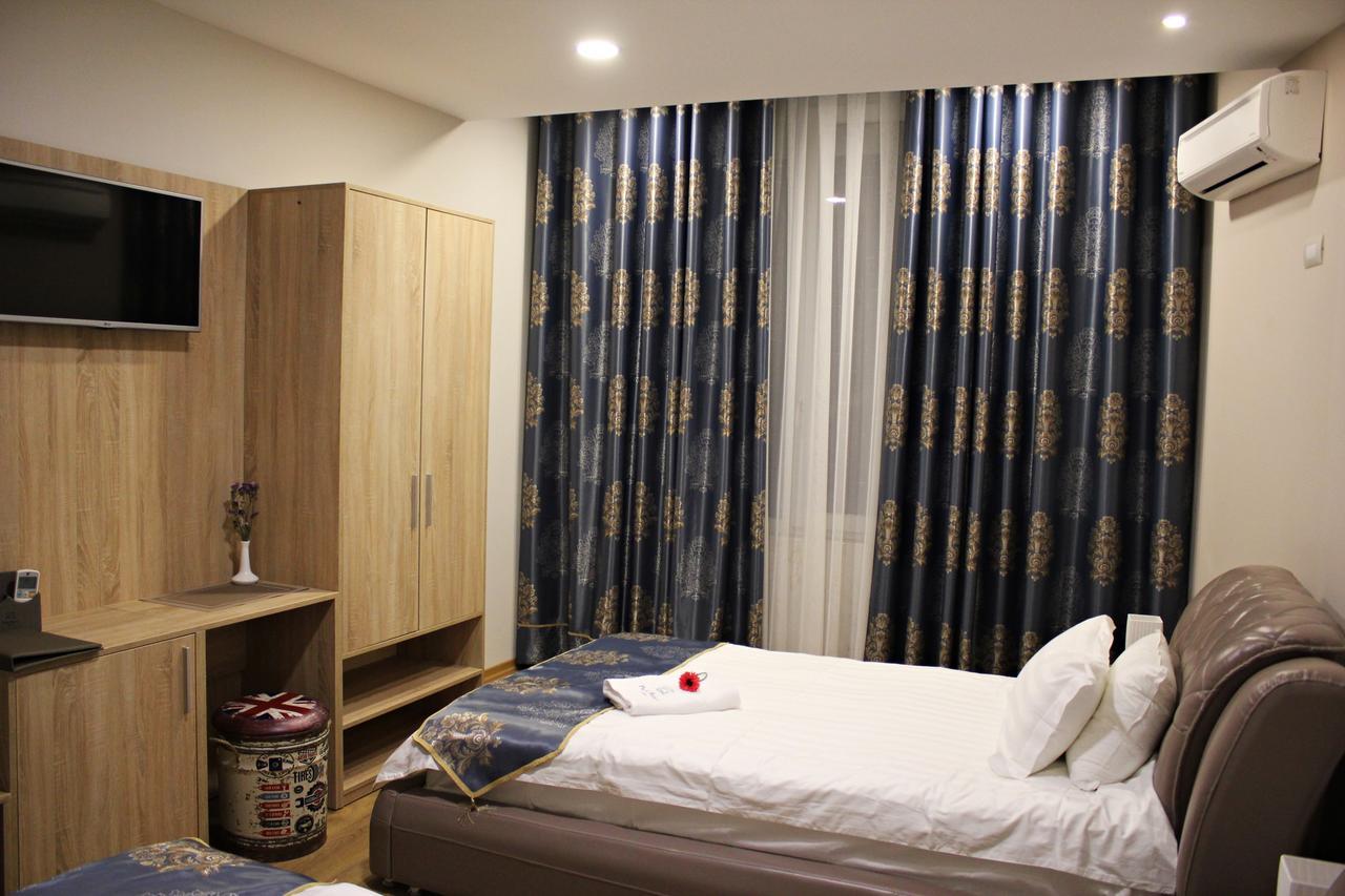 Park Hotel Tirana Yzberishti Exteriör bild